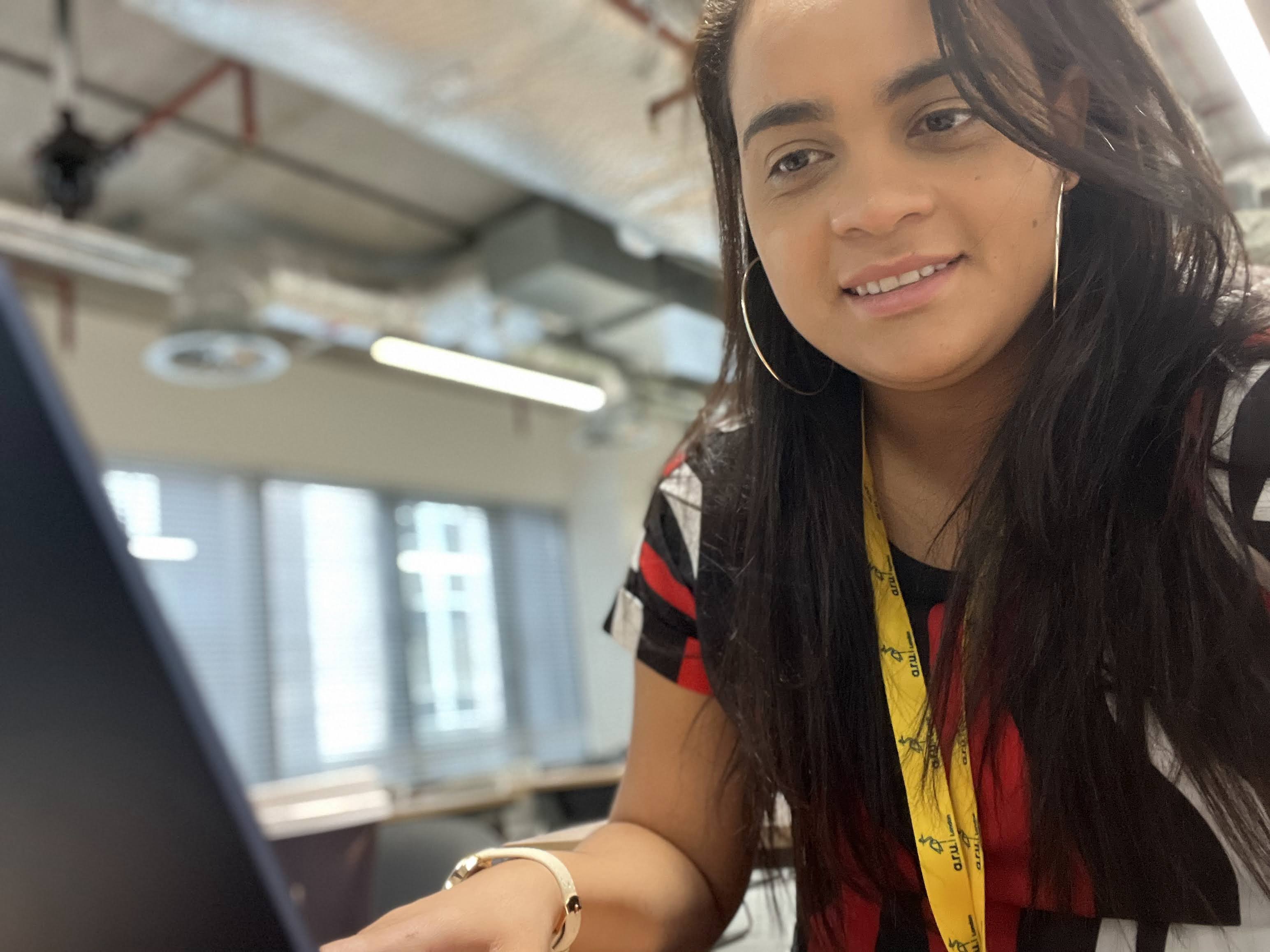 Caline Cezimbra - Founder of CZ Digital Studio